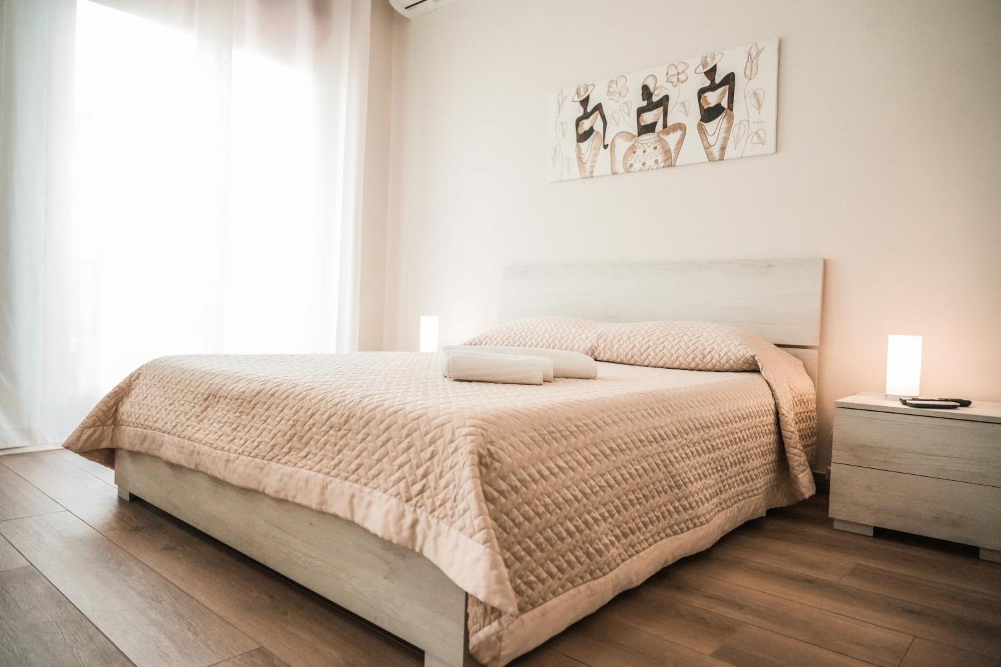 Wagner House Apartment Ачиреале Екстериор снимка